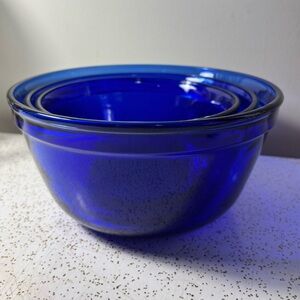 Set of three Anchor Hocking cobalt blue mixing bowls
